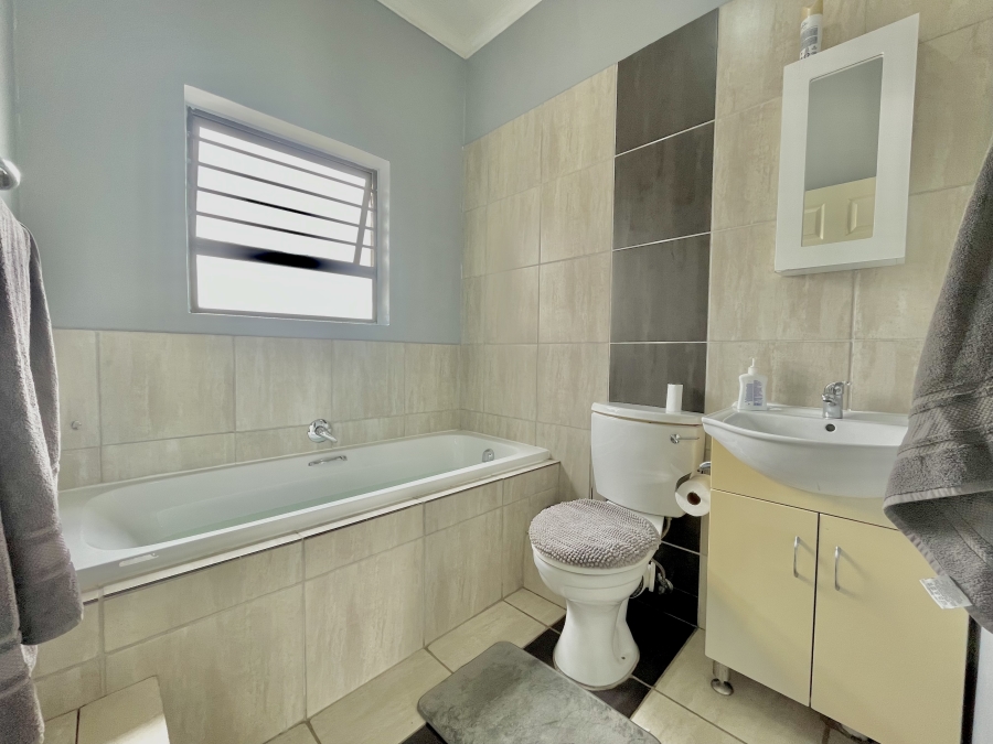 2 Bedroom Property for Sale in Terra Nova Mpumalanga