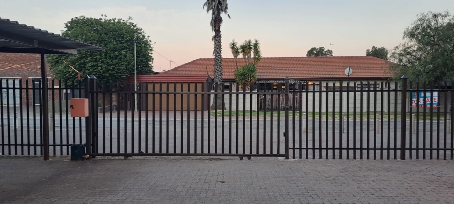2 Bedroom Property for Sale in Trichardt Mpumalanga