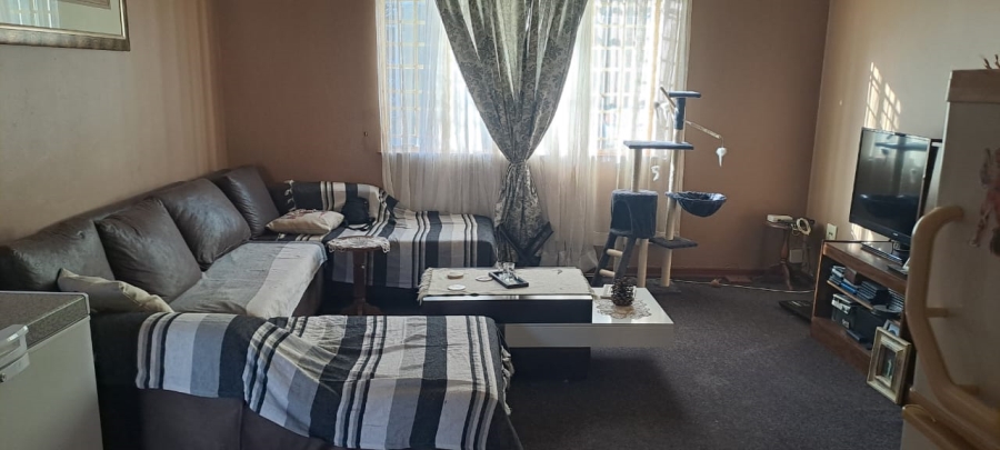 2 Bedroom Property for Sale in Trichardt Mpumalanga