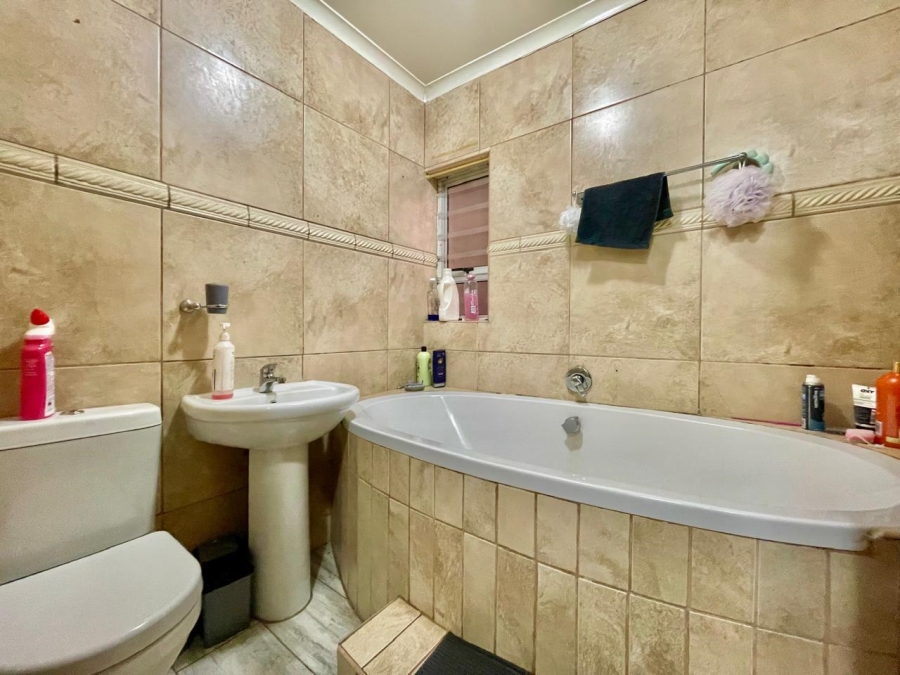 3 Bedroom Property for Sale in Secunda Mpumalanga