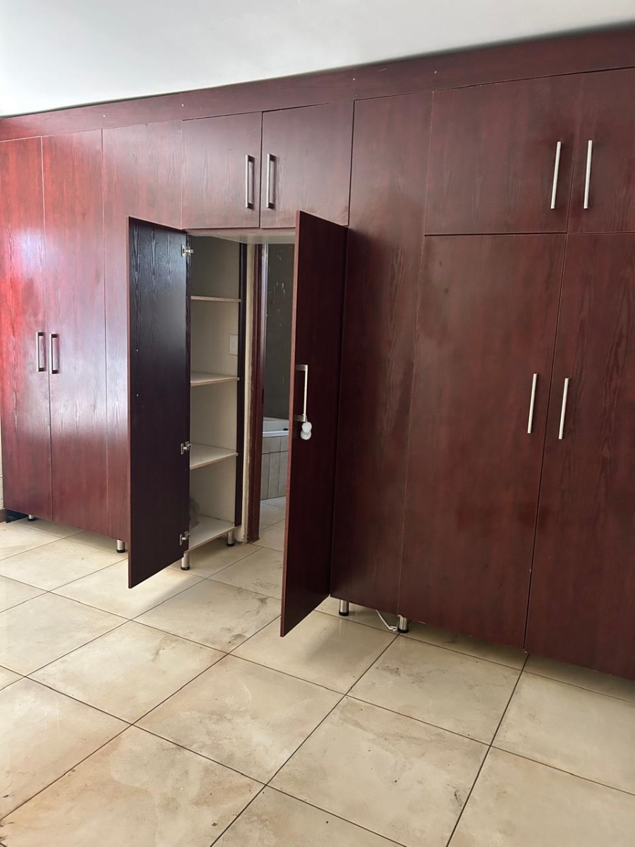 To Let commercial Property for Rent in White River Mpumalanga