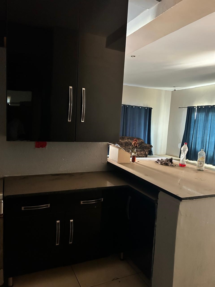 To Let commercial Property for Rent in White River Mpumalanga