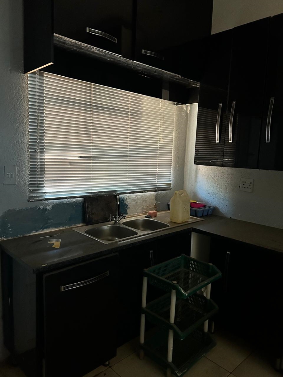 To Let commercial Property for Rent in White River Mpumalanga