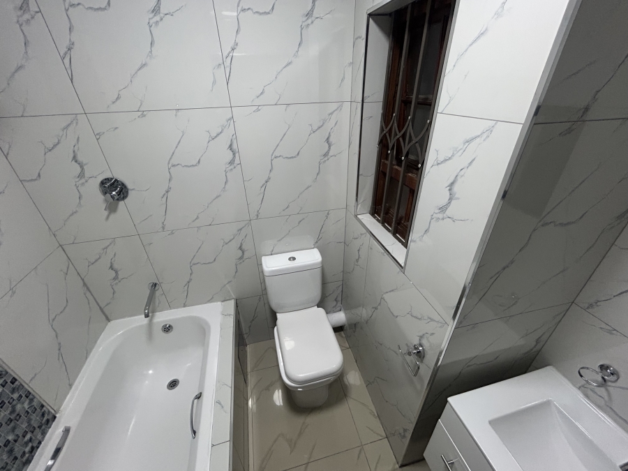 2 Bedroom Property for Sale in Riverside Park Mpumalanga