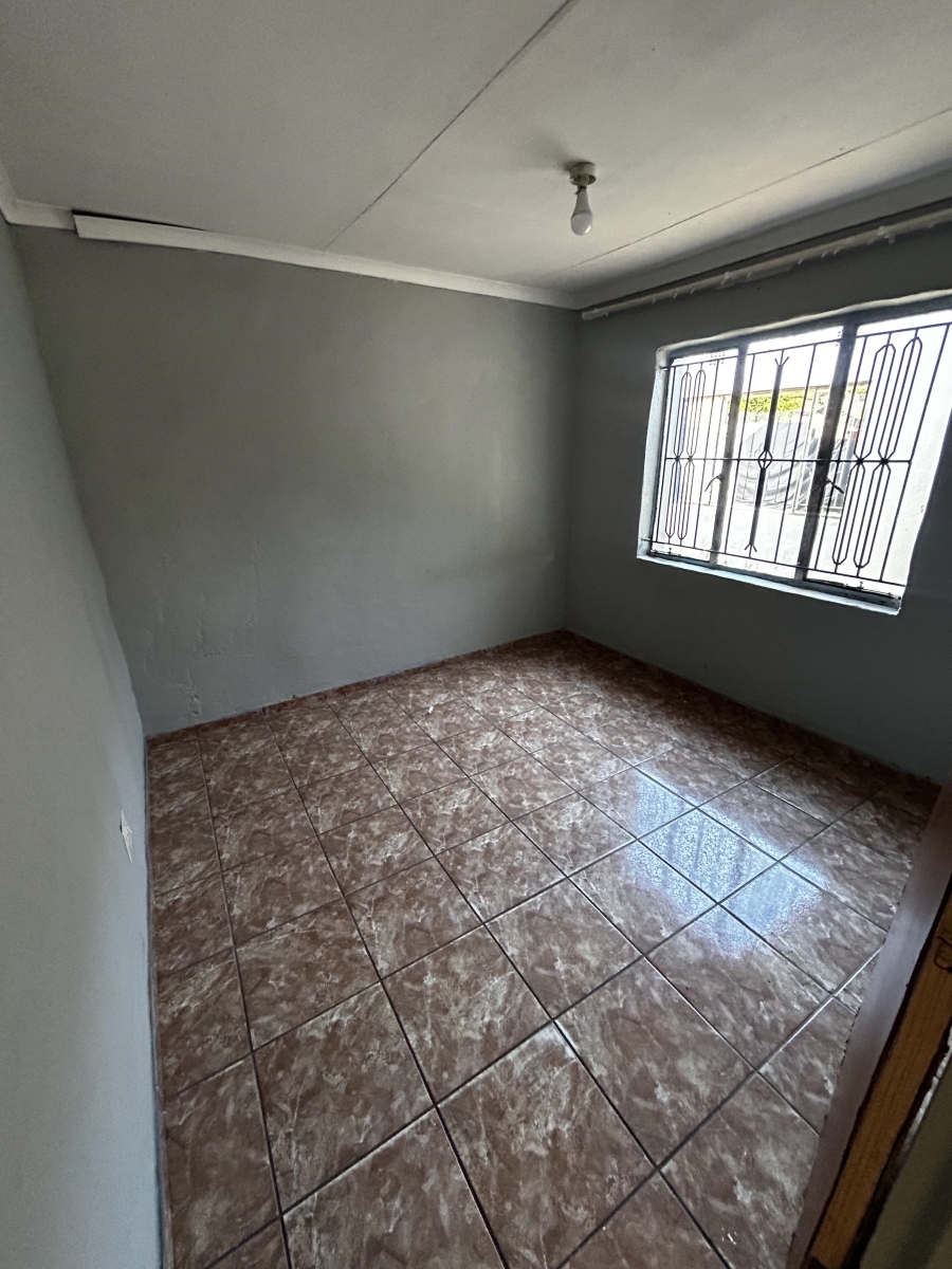 To Let 2 Bedroom Property for Rent in Kanyamazane Mpumalanga