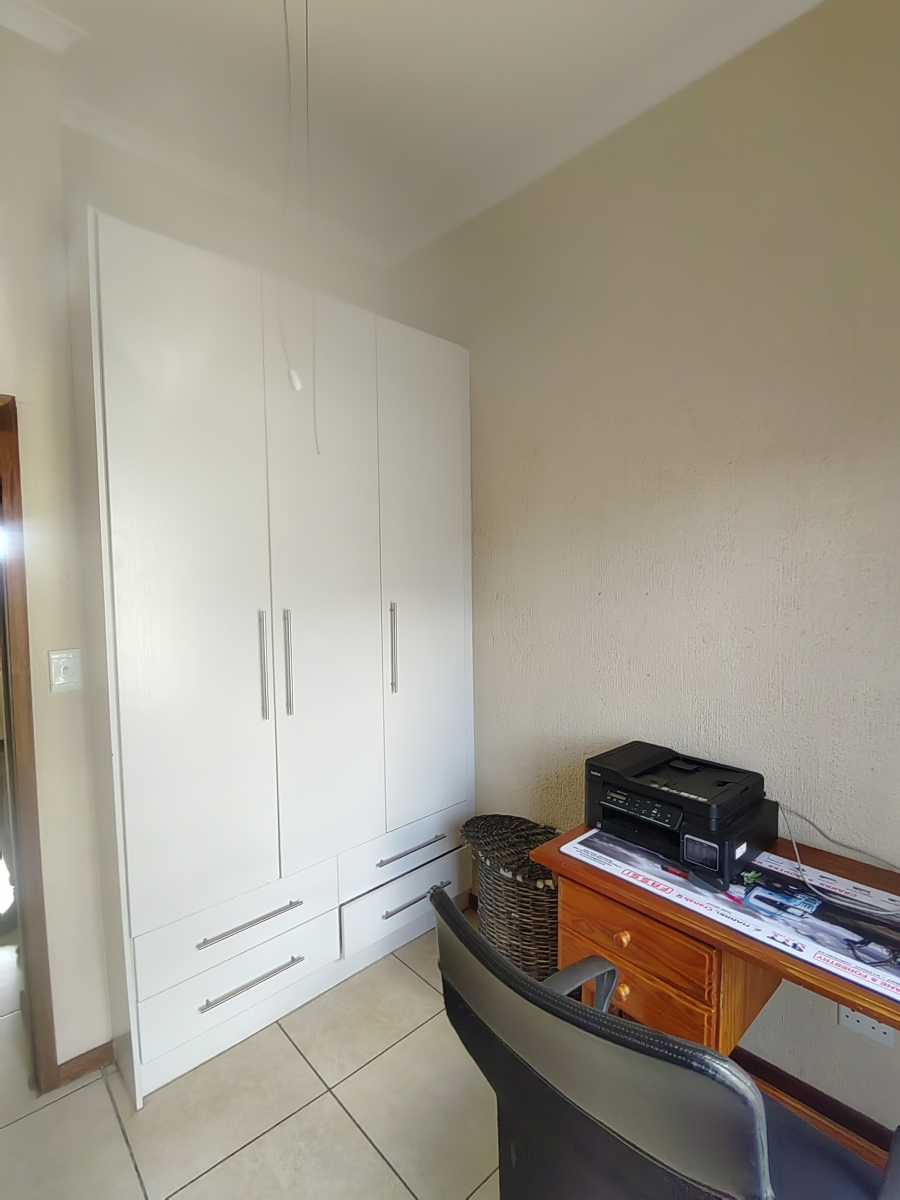 3 Bedroom Property for Sale in Sonheuwel Mpumalanga