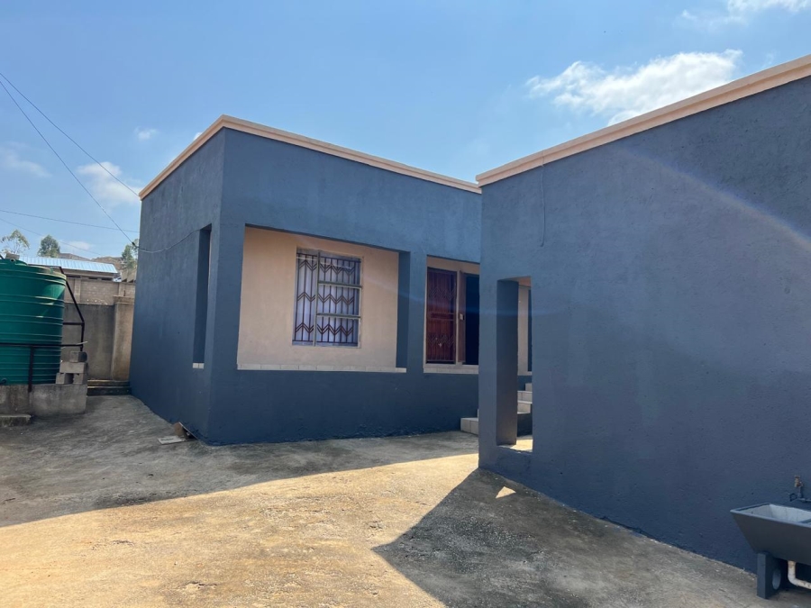 5 Bedroom Property for Sale in Msholozi Mpumalanga