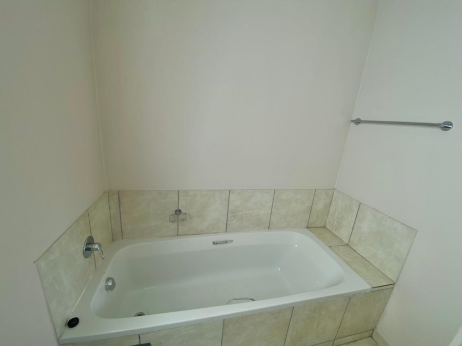 2 Bedroom Property for Sale in Karino Mpumalanga