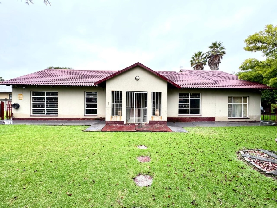 3 Bedroom Property for Sale in Cosmosrand Mpumalanga