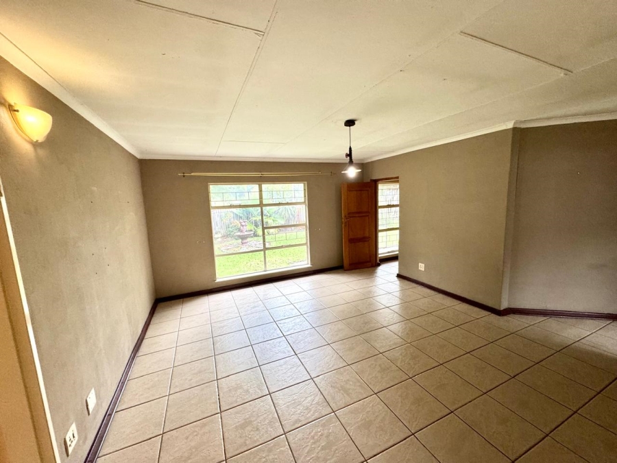 3 Bedroom Property for Sale in Cosmosrand Mpumalanga