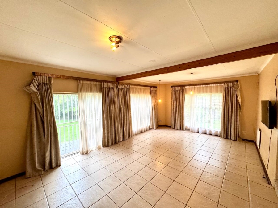 3 Bedroom Property for Sale in Cosmosrand Mpumalanga