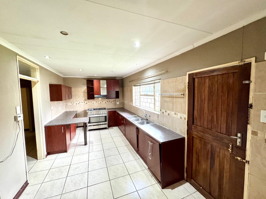 3 Bedroom Property for Sale in Cosmosrand Mpumalanga