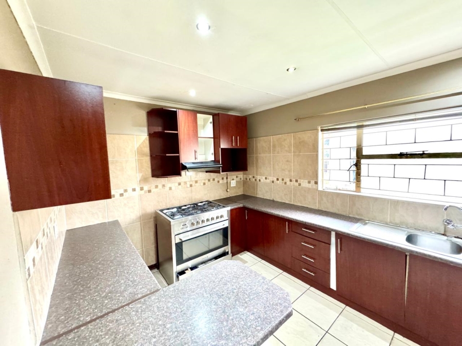3 Bedroom Property for Sale in Cosmosrand Mpumalanga