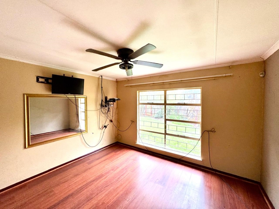 3 Bedroom Property for Sale in Cosmosrand Mpumalanga