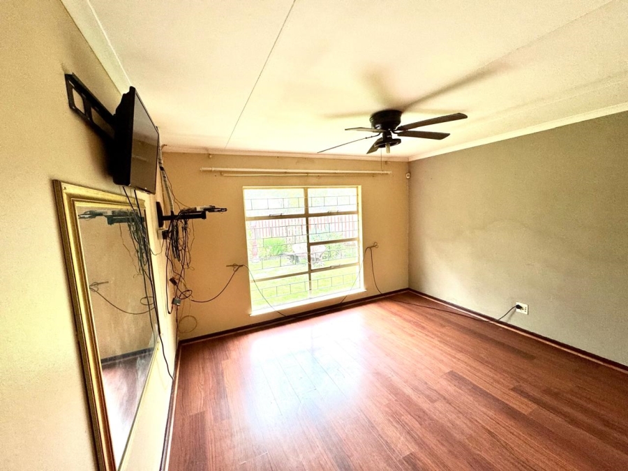 3 Bedroom Property for Sale in Cosmosrand Mpumalanga