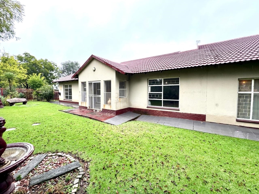 3 Bedroom Property for Sale in Cosmosrand Mpumalanga