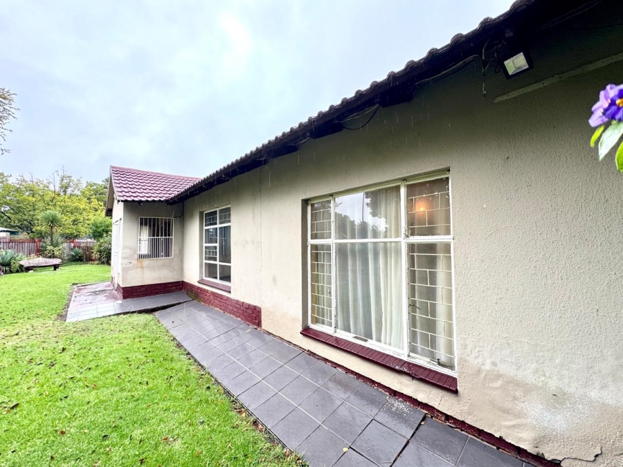 3 Bedroom Property for Sale in Cosmosrand Mpumalanga