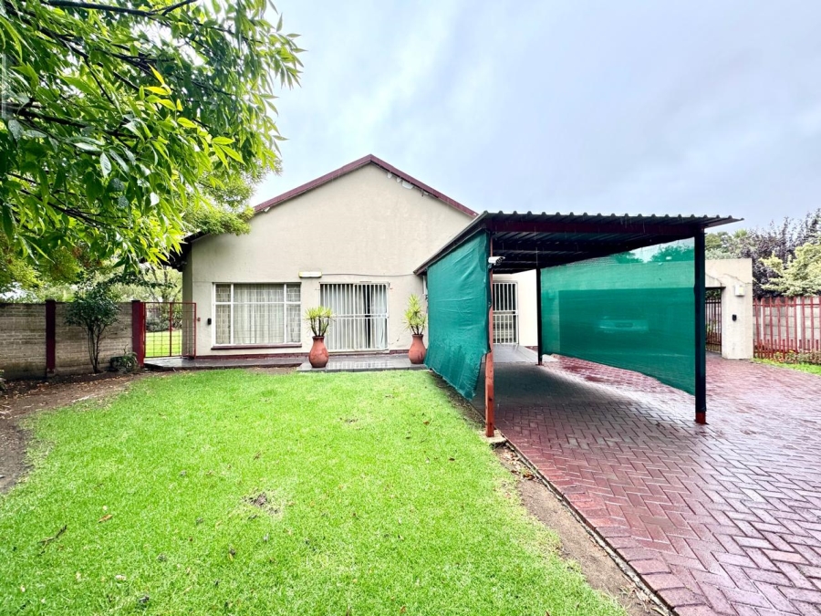 3 Bedroom Property for Sale in Cosmosrand Mpumalanga