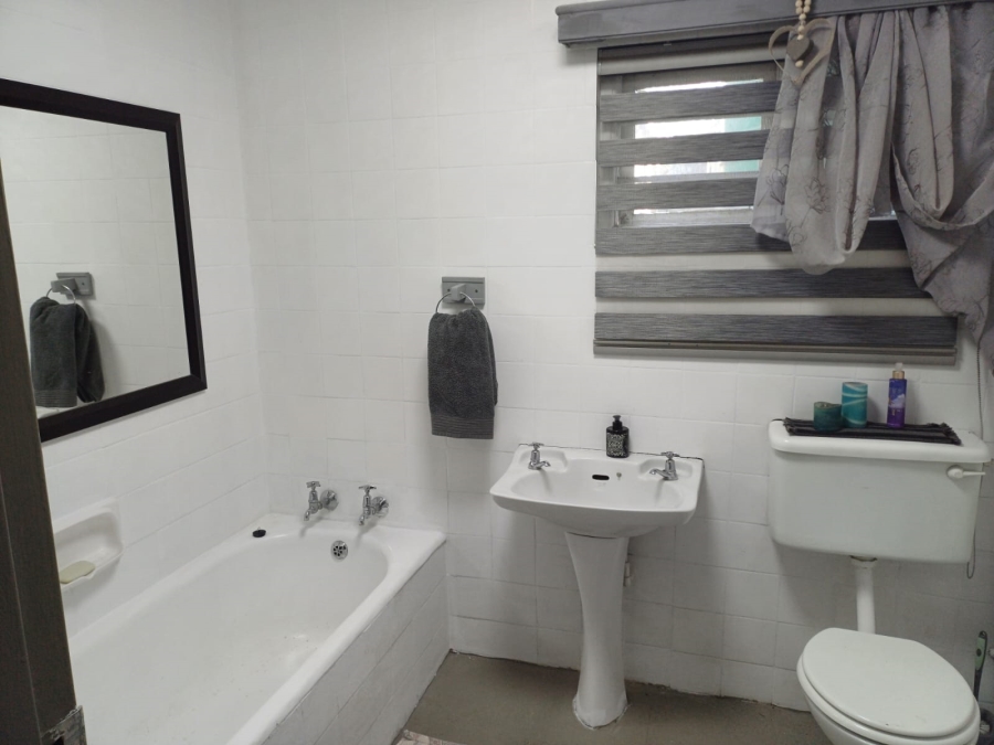 7 Bedroom Property for Sale in Bethal Mpumalanga