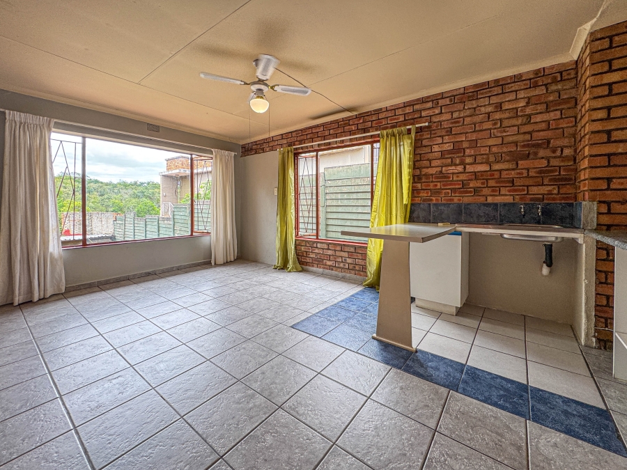 8 Bedroom Property for Sale in West Acres Mpumalanga