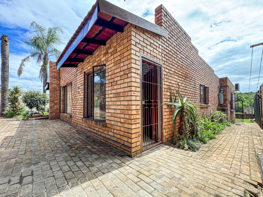 8 Bedroom Property for Sale in West Acres Mpumalanga