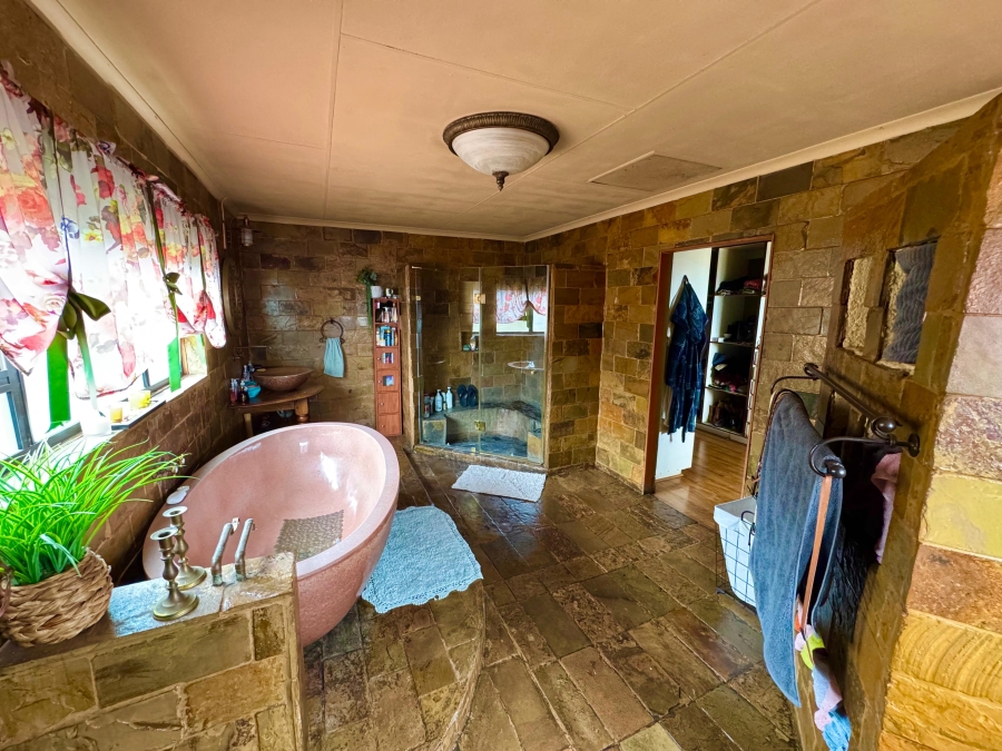 5 Bedroom Property for Sale in Ben Fleur Mpumalanga