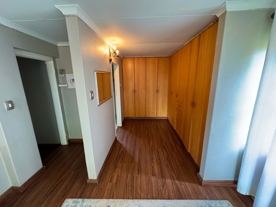 5 Bedroom Property for Sale in Ben Fleur Mpumalanga