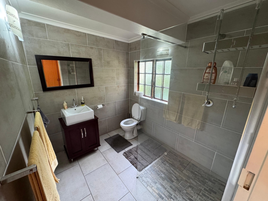 5 Bedroom Property for Sale in Ben Fleur Mpumalanga