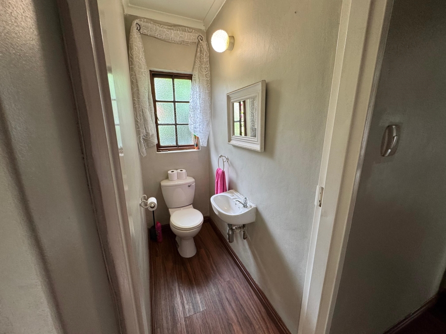 5 Bedroom Property for Sale in Ben Fleur Mpumalanga