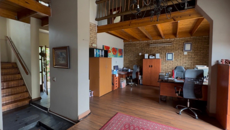 5 Bedroom Property for Sale in Ben Fleur Mpumalanga