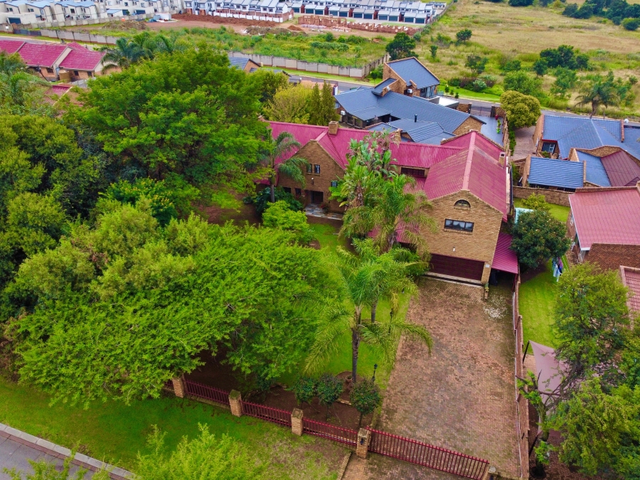 5 Bedroom Property for Sale in Ben Fleur Mpumalanga