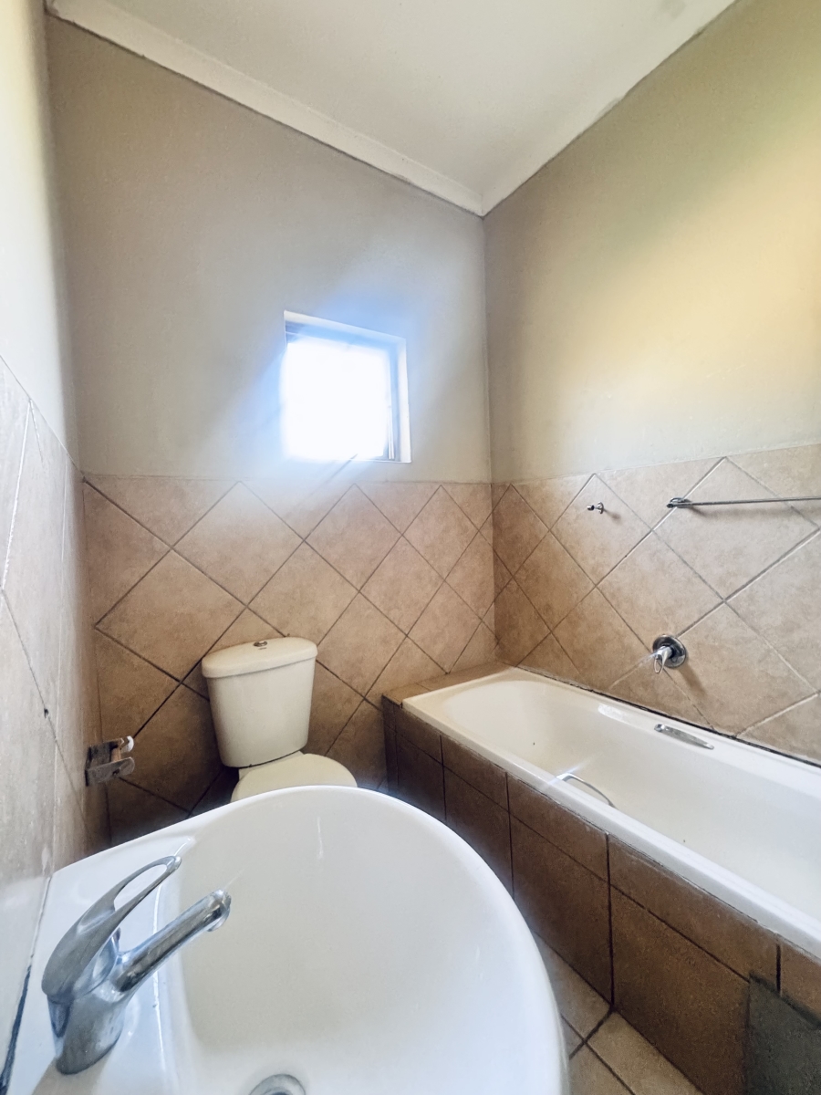 3 Bedroom Property for Sale in Dixon A H Mpumalanga