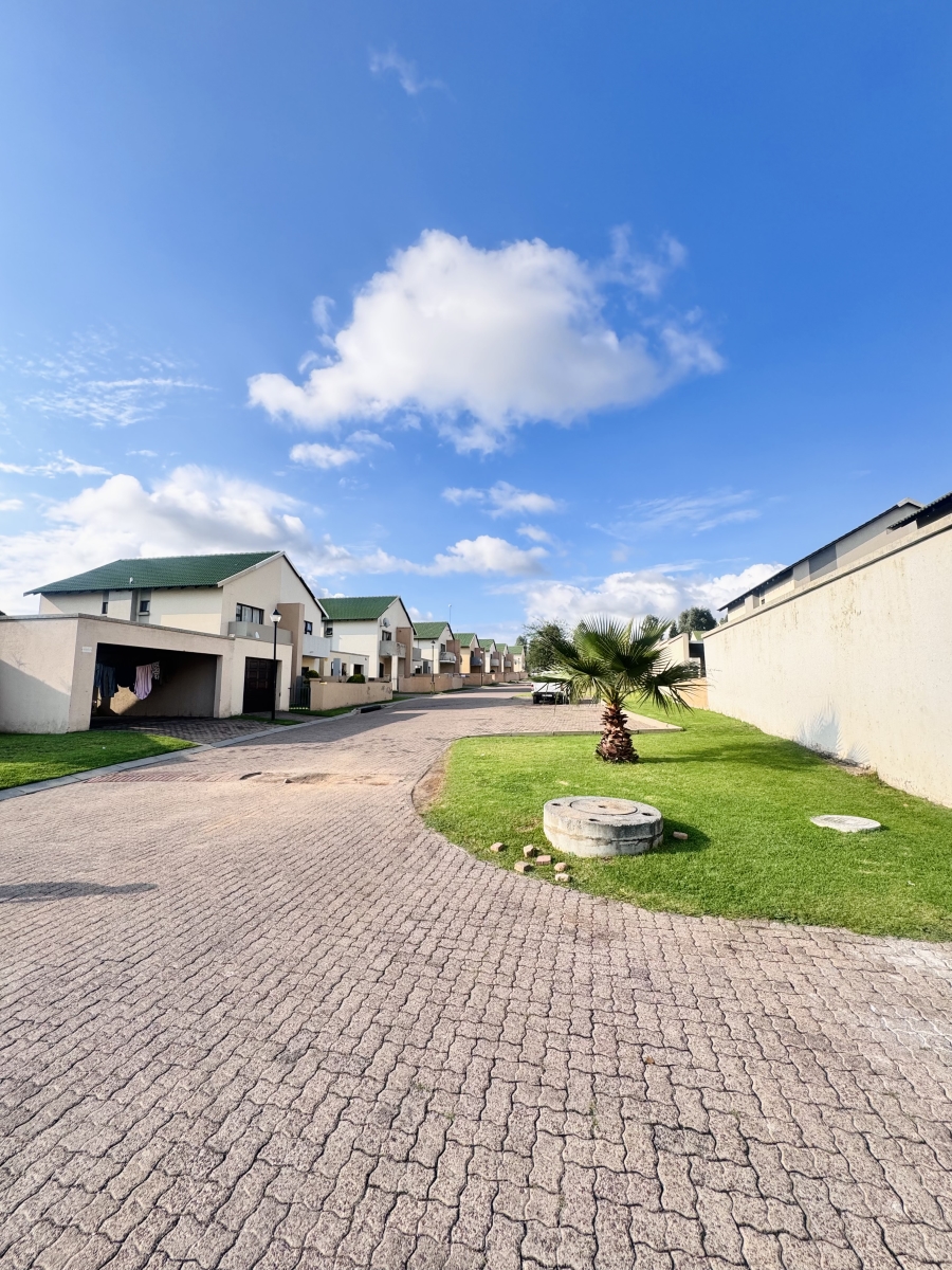 3 Bedroom Property for Sale in Dixon A H Mpumalanga