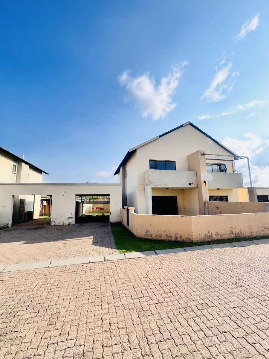 3 Bedroom Property for Sale in Dixon A H Mpumalanga