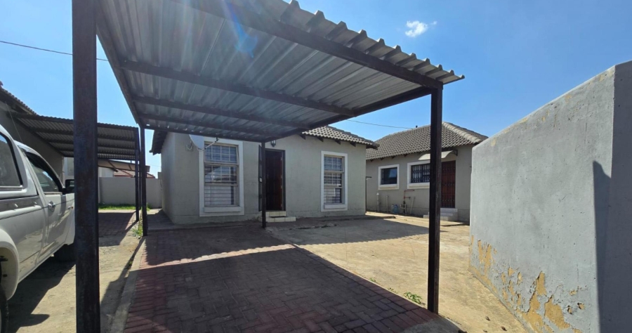 2 Bedroom Property for Sale in Ermelo Mpumalanga