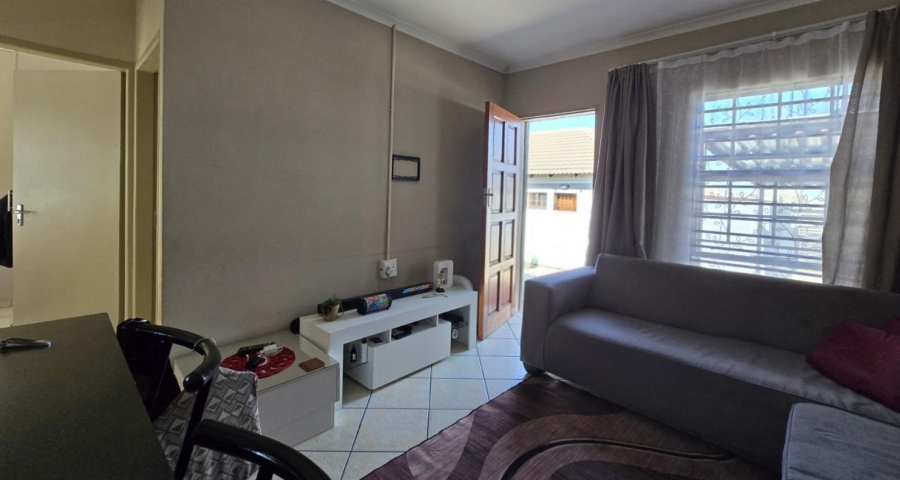 2 Bedroom Property for Sale in Ermelo Mpumalanga