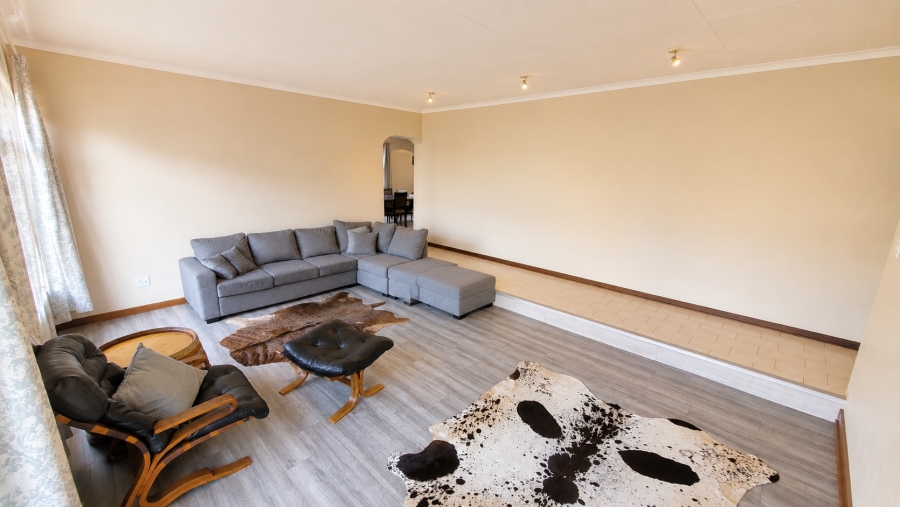 5 Bedroom Property for Sale in West Acres Mpumalanga