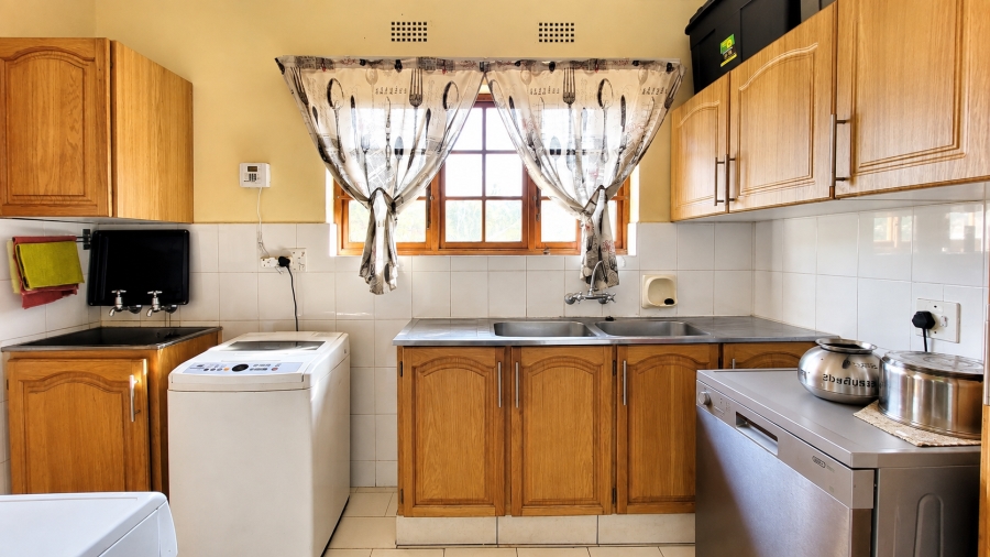 5 Bedroom Property for Sale in West Acres Mpumalanga