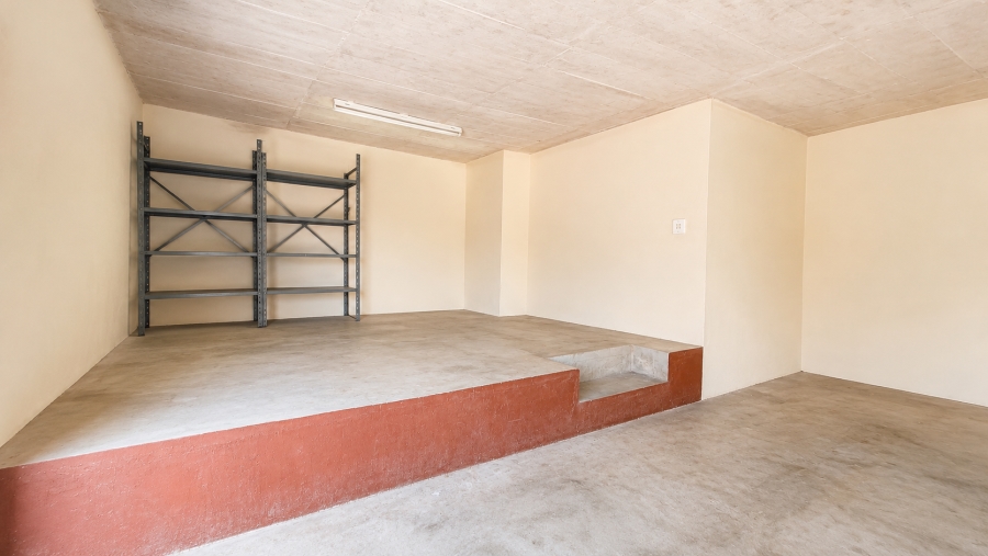 5 Bedroom Property for Sale in West Acres Mpumalanga