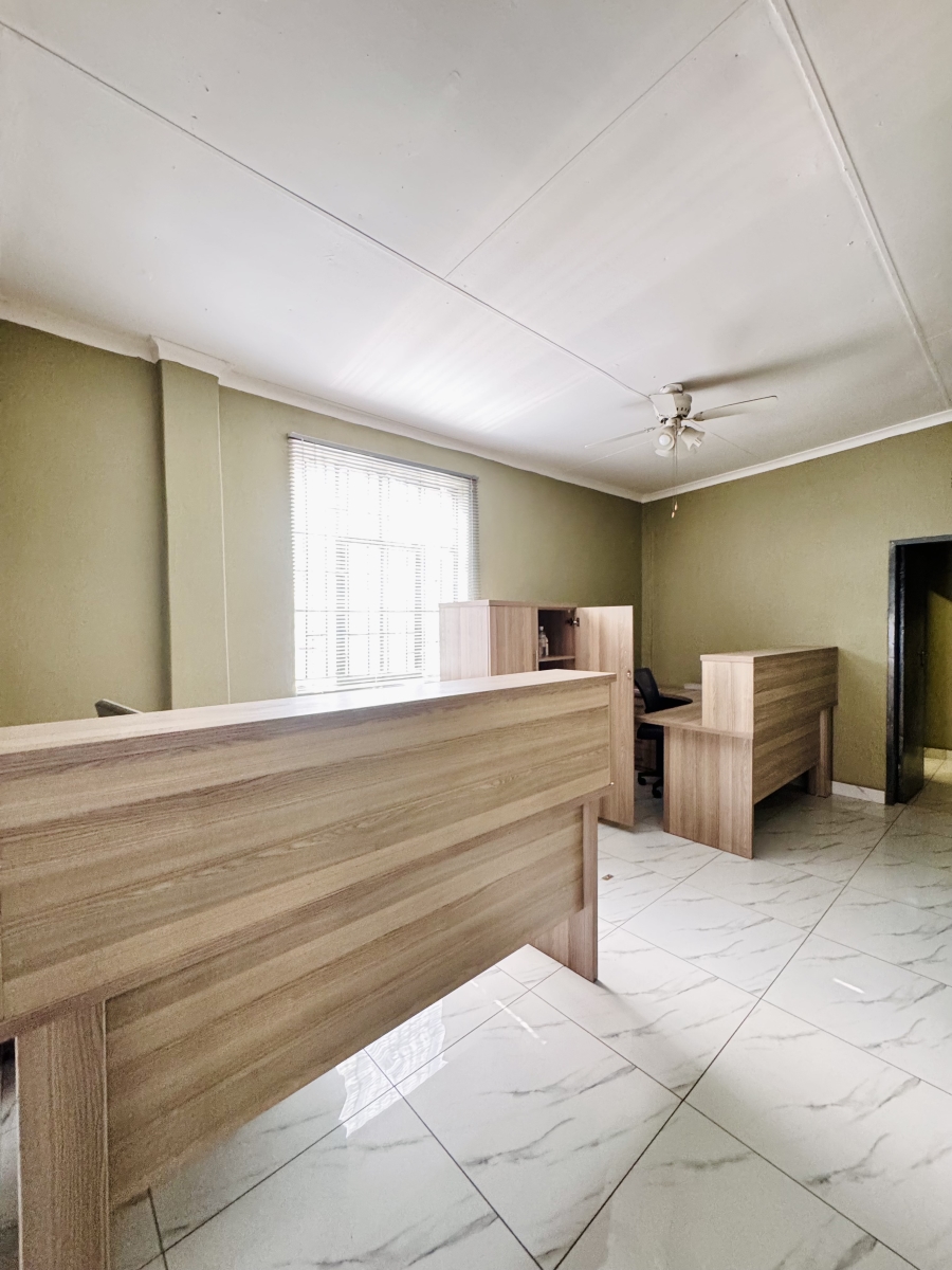 Commercial Property for Sale in Witbank Ext 8 Mpumalanga