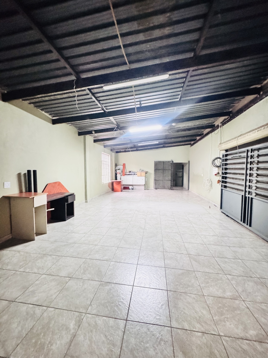 Commercial Property for Sale in Witbank Ext 8 Mpumalanga