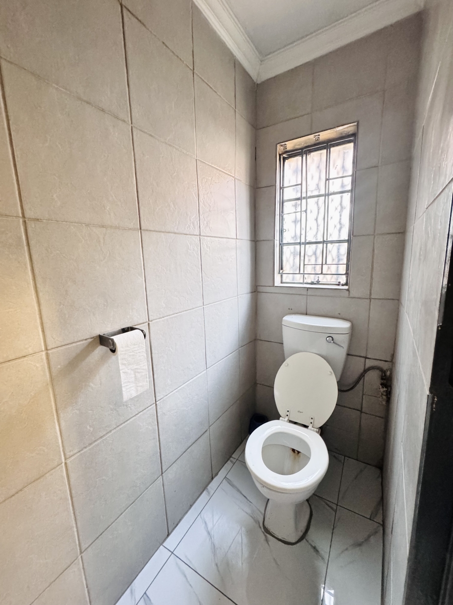 Commercial Property for Sale in Witbank Ext 8 Mpumalanga