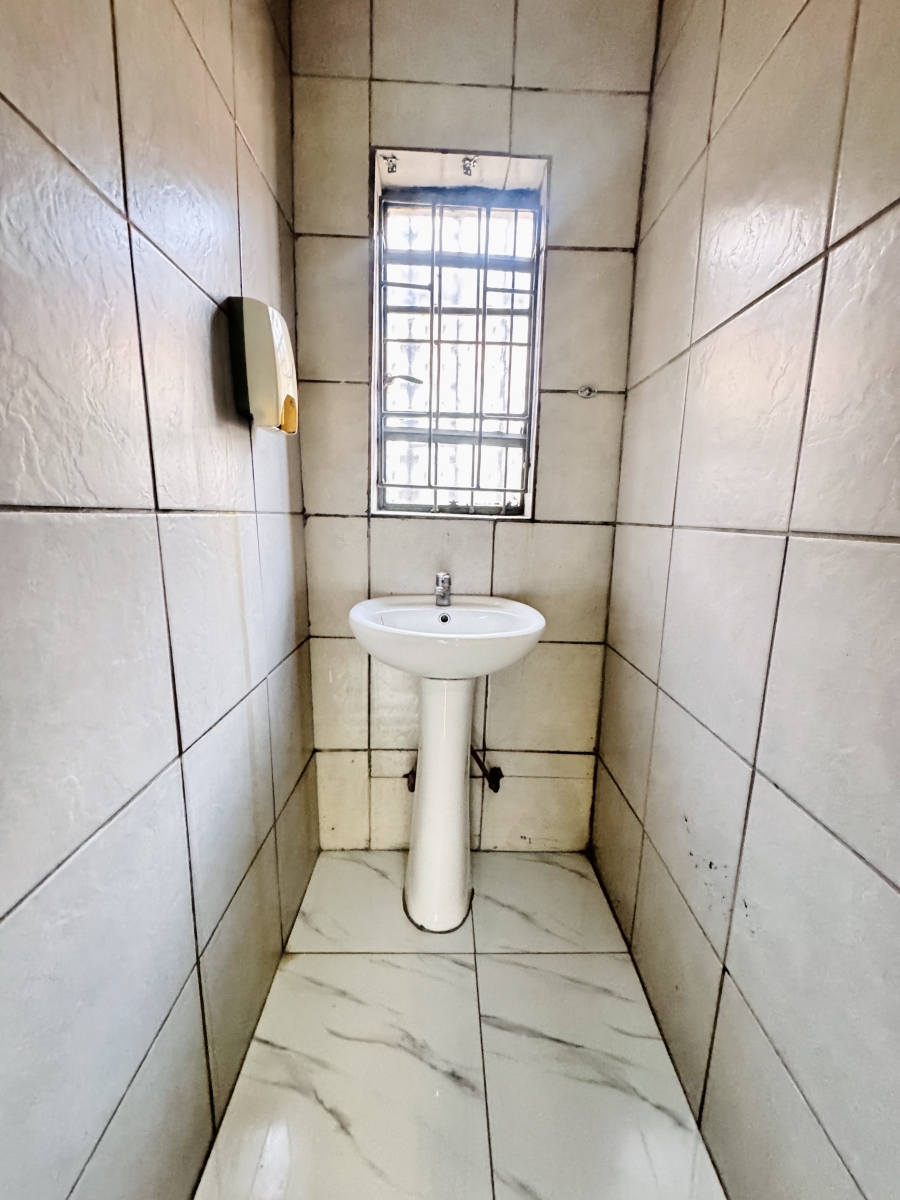 Commercial Property for Sale in Witbank Ext 8 Mpumalanga