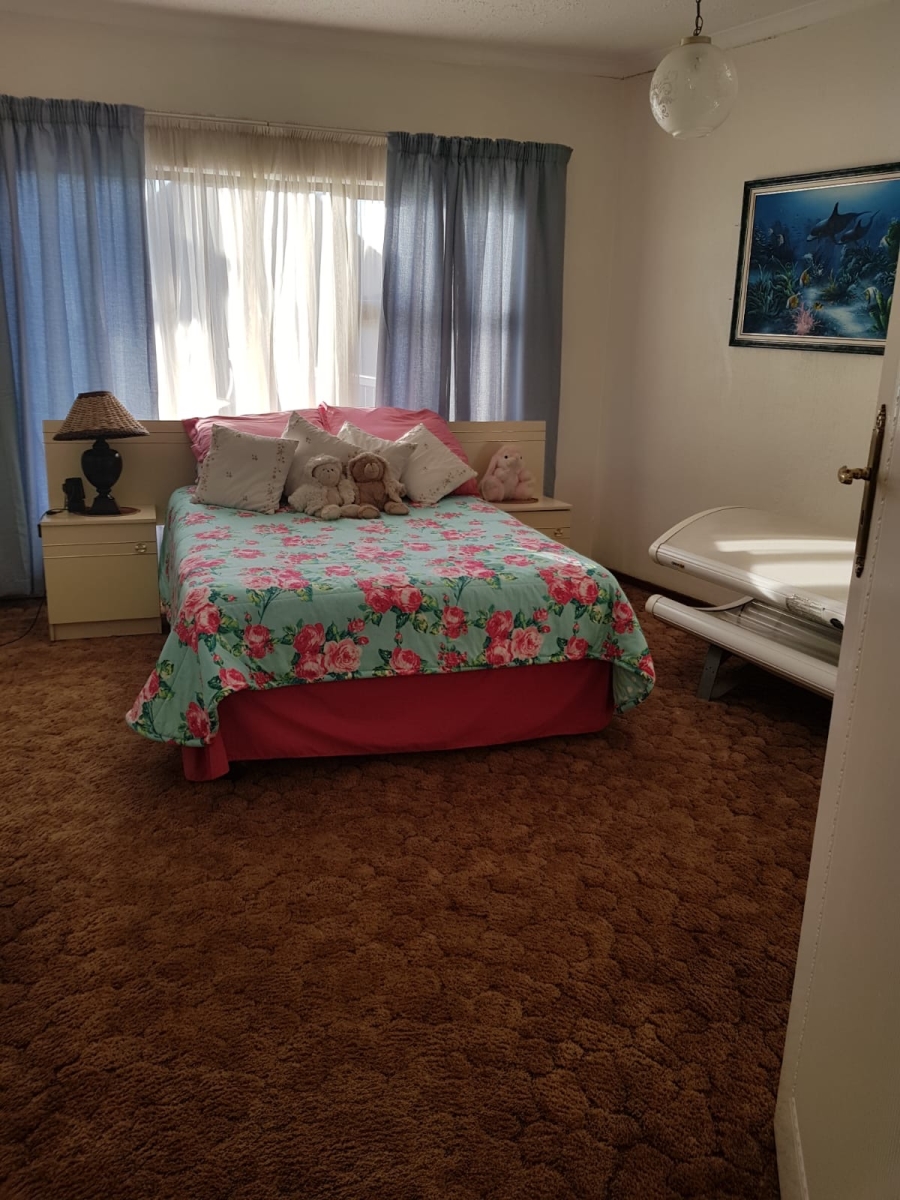 8 Bedroom Property for Sale in Reyno Ridge Mpumalanga