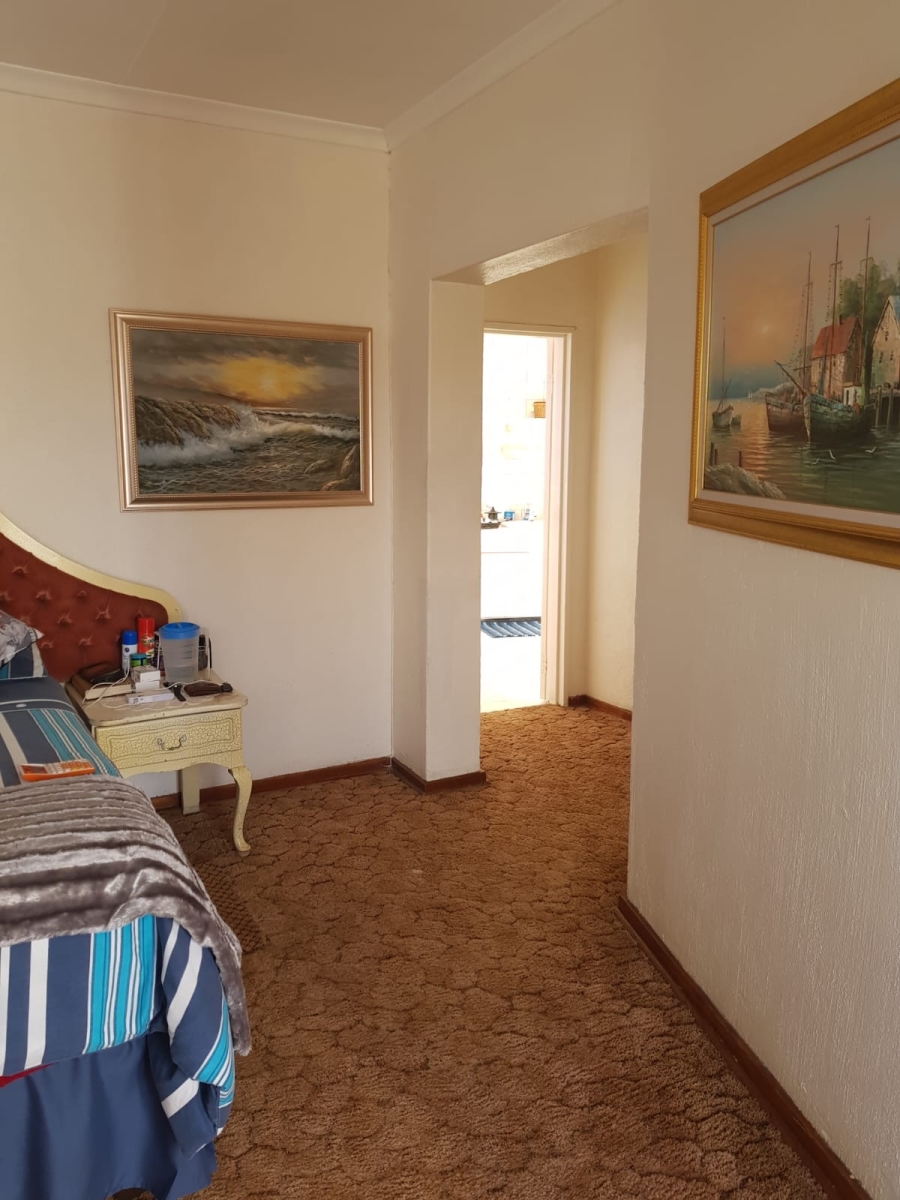 8 Bedroom Property for Sale in Reyno Ridge Mpumalanga