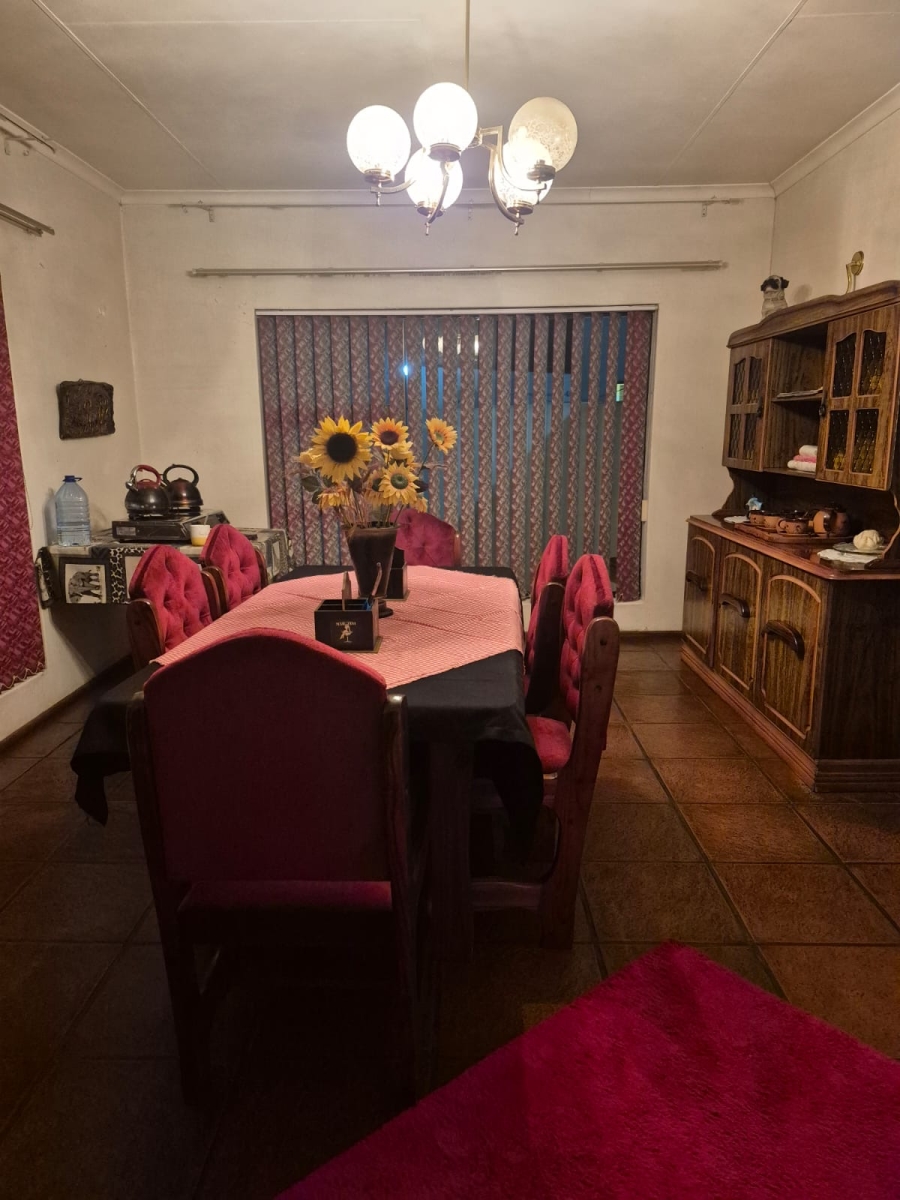 8 Bedroom Property for Sale in Reyno Ridge Mpumalanga