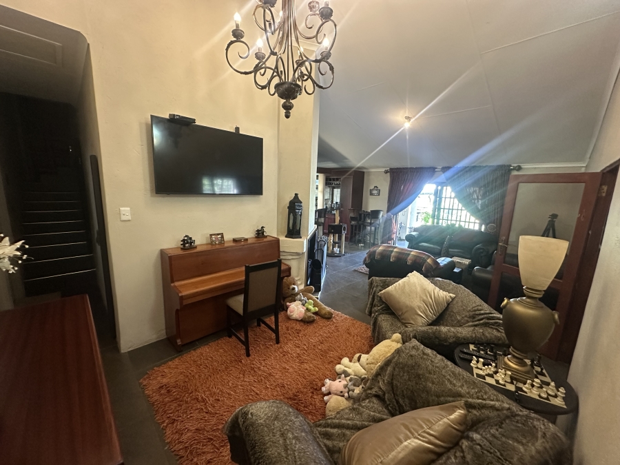 7 Bedroom Property for Sale in Alkmaar Mpumalanga