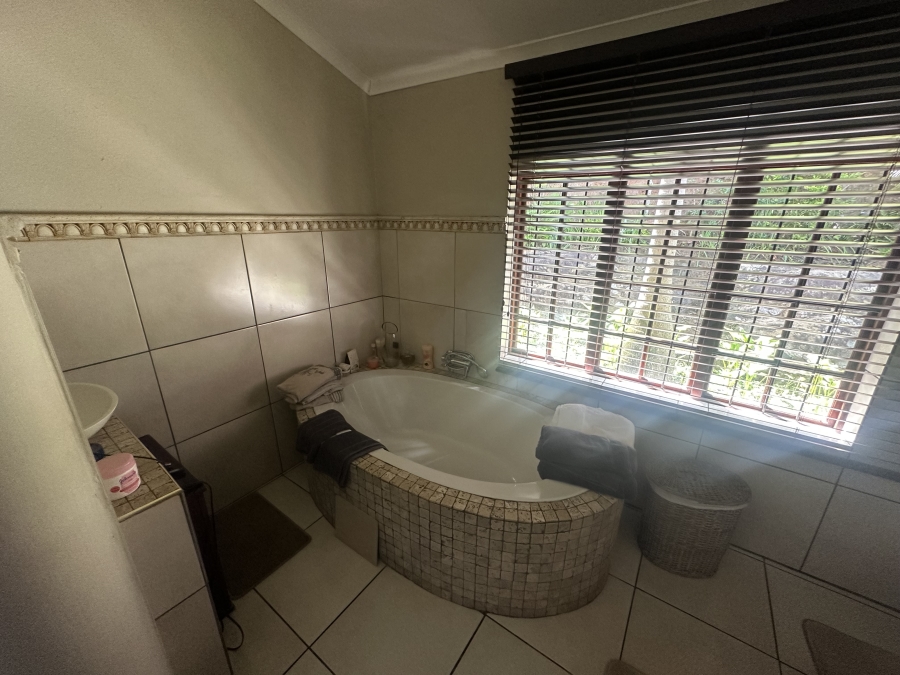 7 Bedroom Property for Sale in Alkmaar Mpumalanga