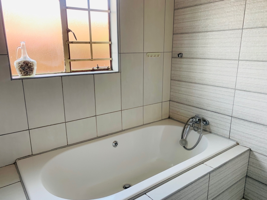 To Let 3 Bedroom Property for Rent in Mineralia Mpumalanga