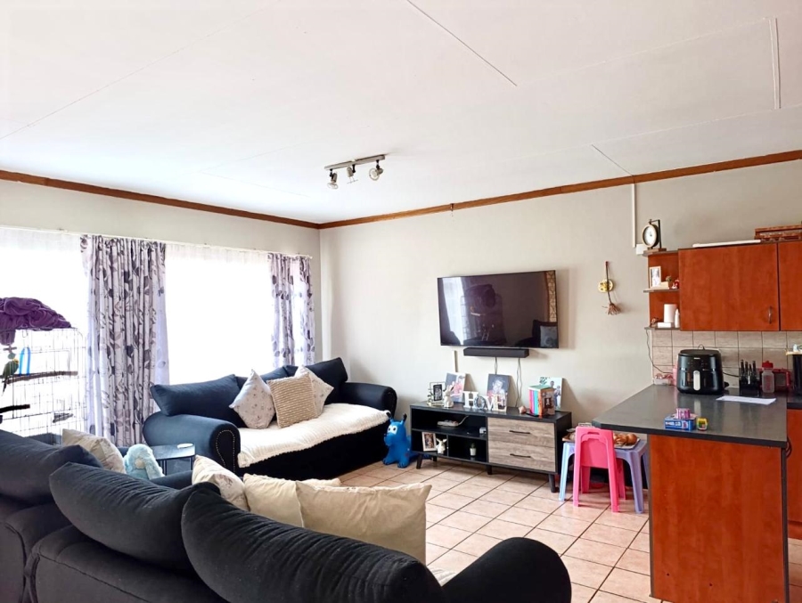 2 Bedroom Property for Sale in Noordrand Mpumalanga